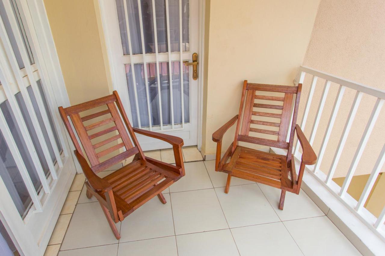 Kereth B&B Living Space Kigali Bagian luar foto