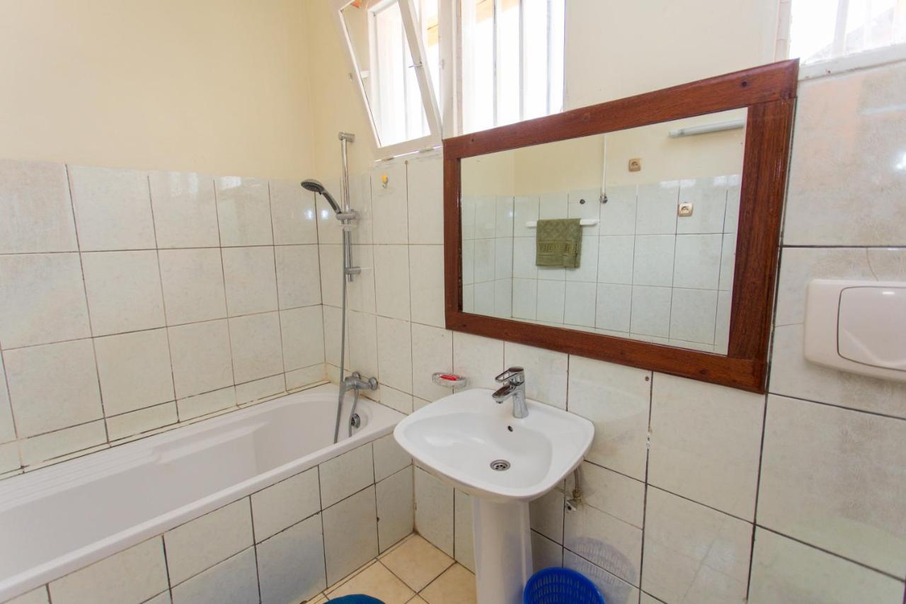 Kereth B&B Living Space Kigali Bagian luar foto